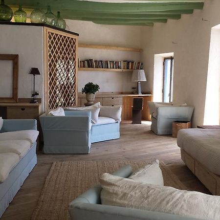 Apartamento Poal-กาดาเกส ภายนอก รูปภาพ