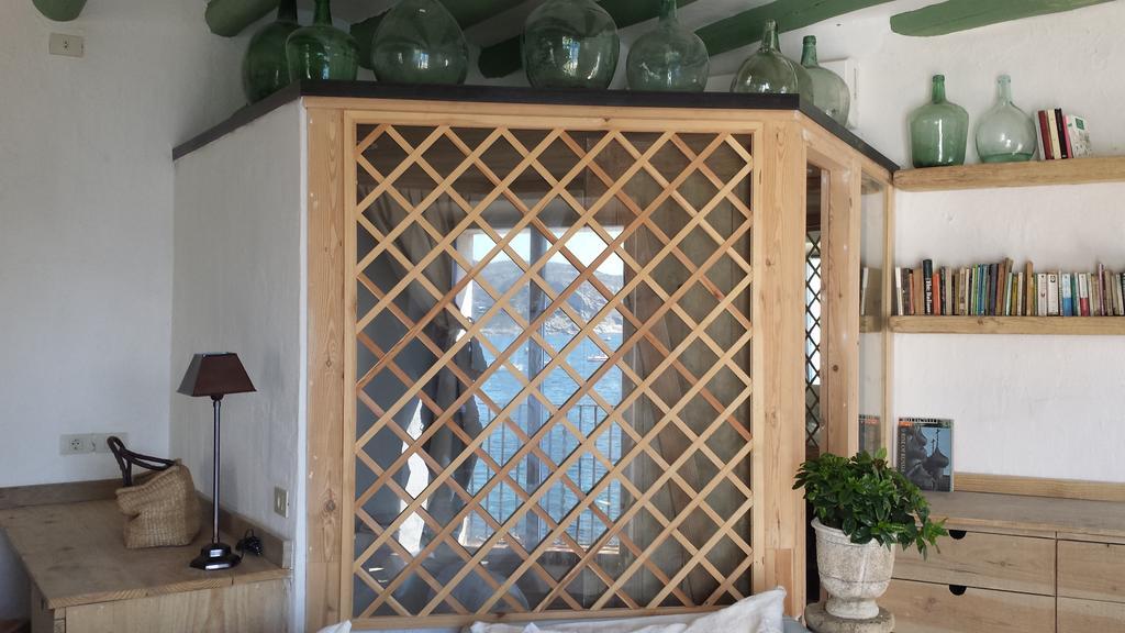 Apartamento Poal-กาดาเกส ภายนอก รูปภาพ