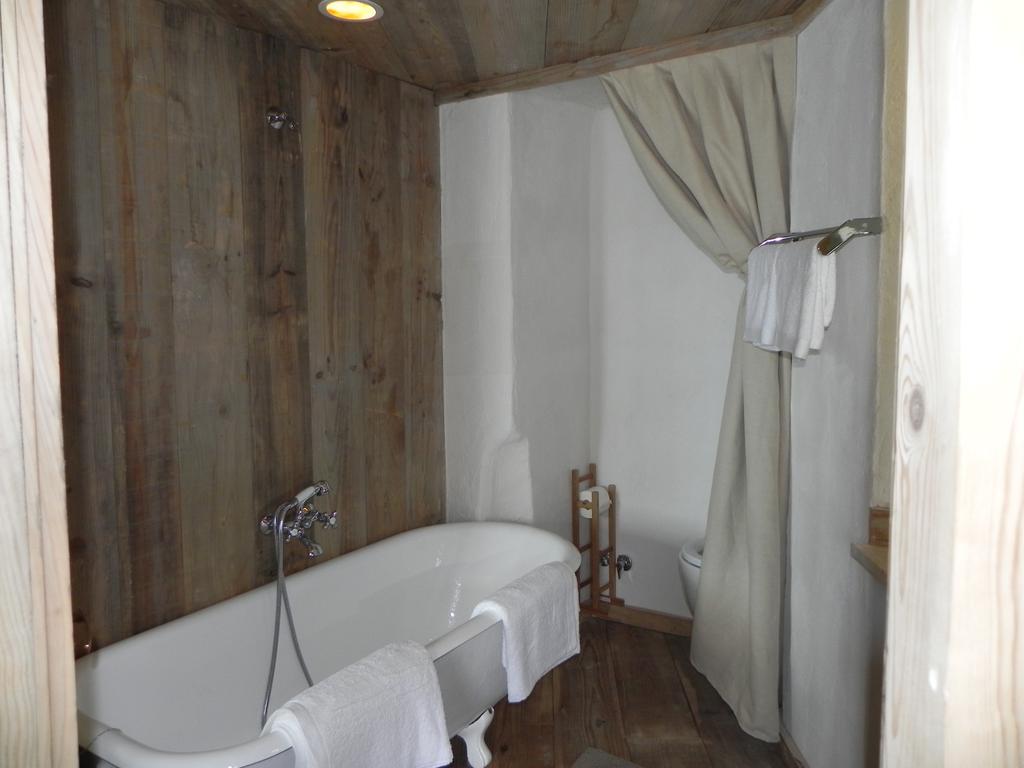 Apartamento Poal-กาดาเกส ภายนอก รูปภาพ