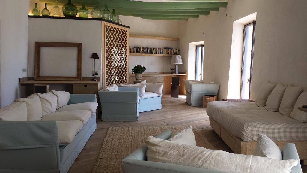 Apartamento Poal-กาดาเกส ภายนอก รูปภาพ