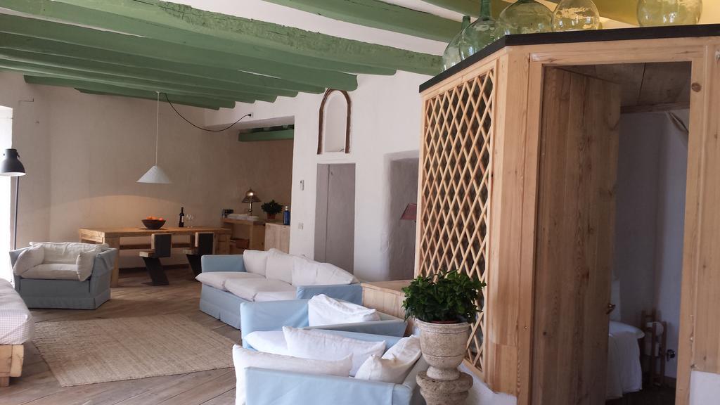 Apartamento Poal-กาดาเกส ภายนอก รูปภาพ